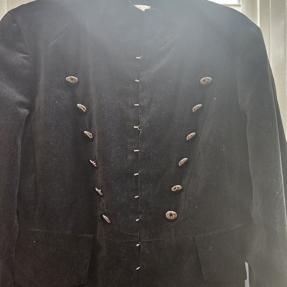 Newport News Elegant Black Military-Style Women's Coat - Picture 6 of 14
